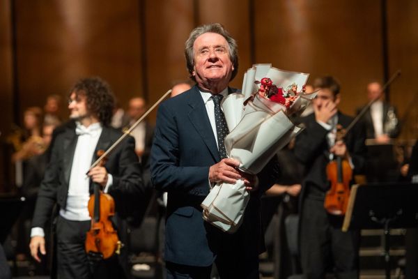 Piano master's friendship and love