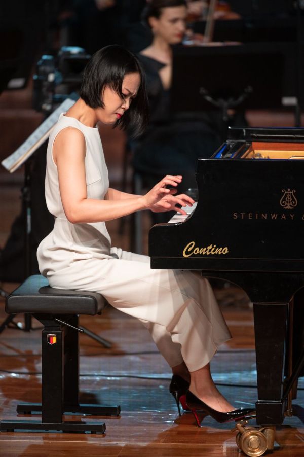 Well tempered chanson