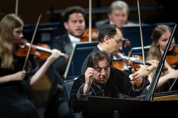 Turkish Evening with Piano Leader Fazil Say