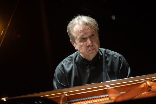 The Piano Legend